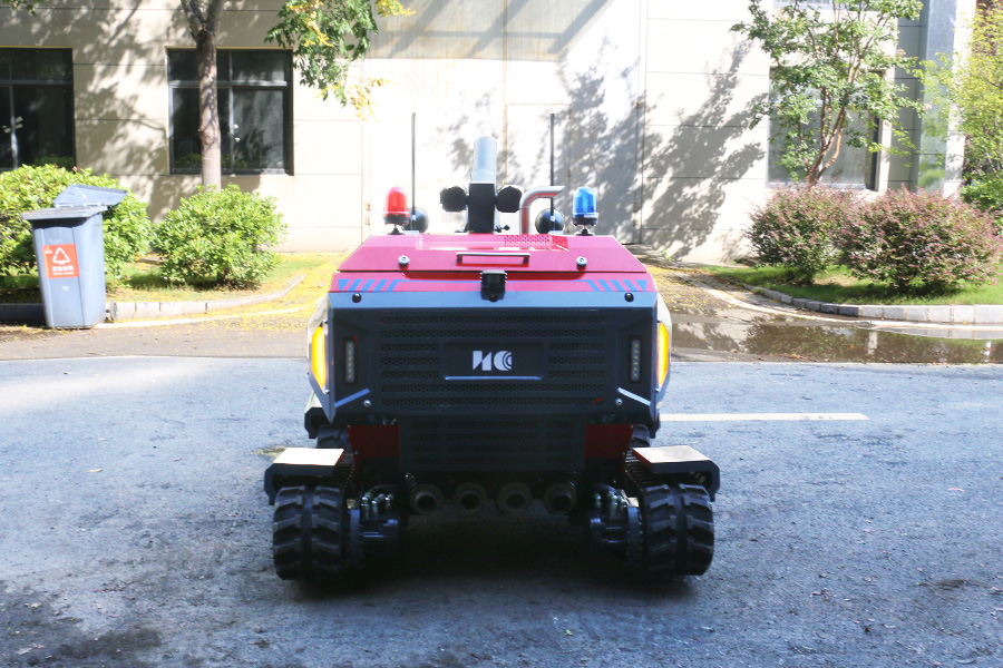 四驅(qū)全地形滅火機(jī)器人